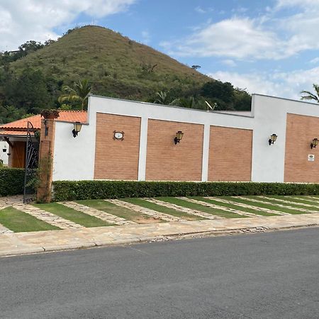 Villa Cottage Pousada Monte Alegre do Sul Exterior foto